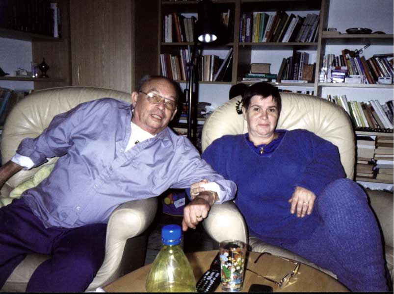 andrasvali2001web.jpg